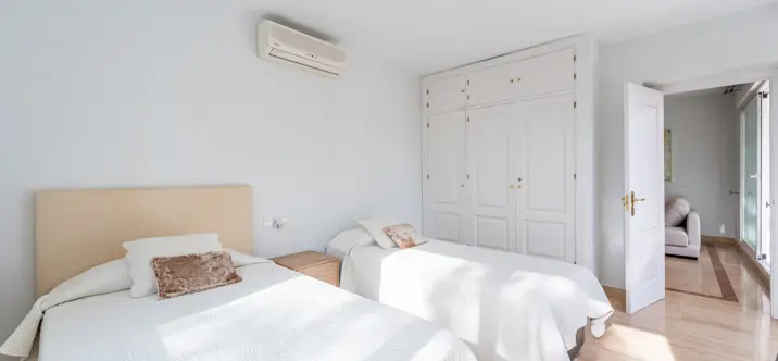 Продажа апартаментов на среднем этаже в Río Real 4