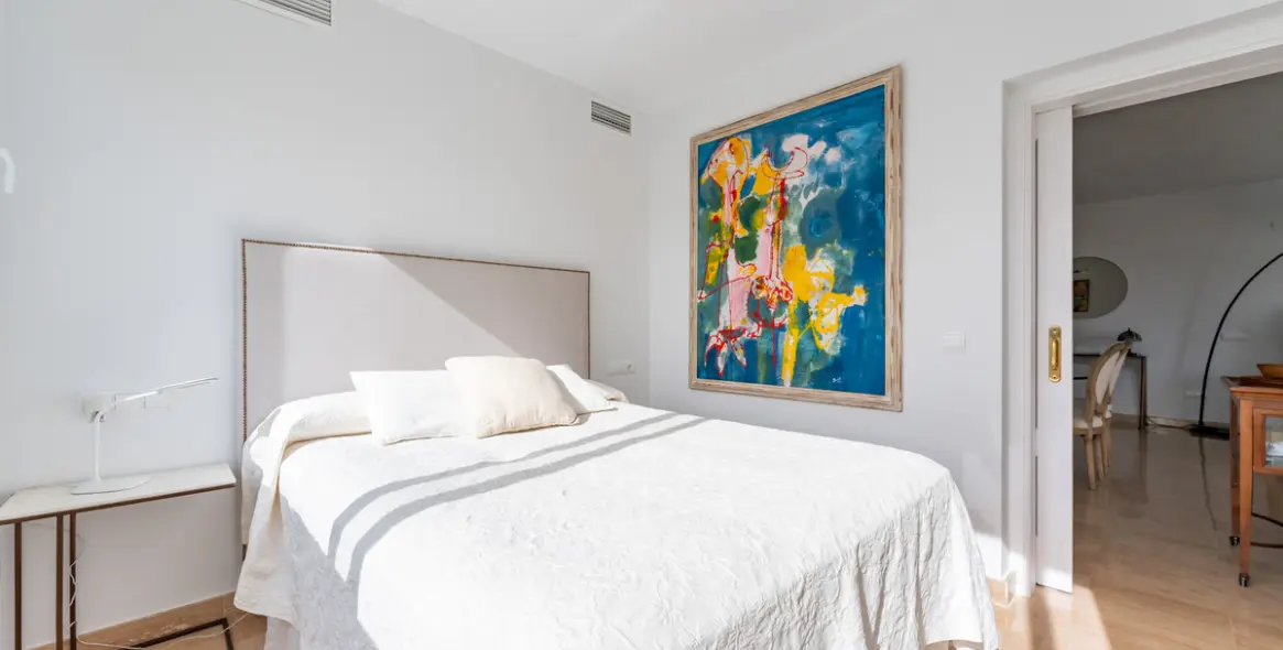 Продажа апартаментов на среднем этаже в Río Real 10