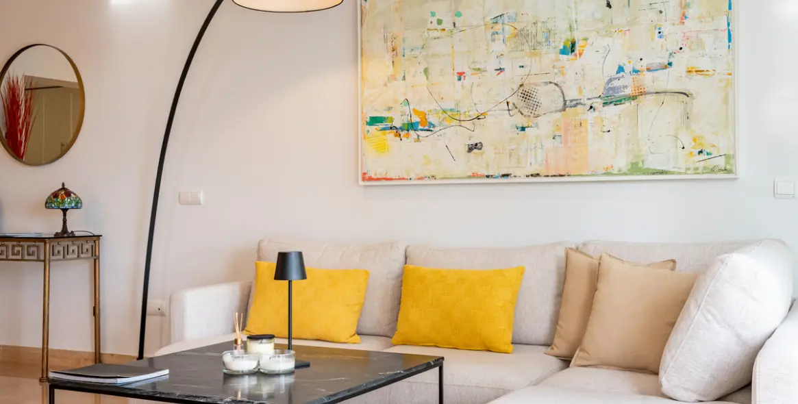 Продажа апартаментов на среднем этаже в Río Real 21