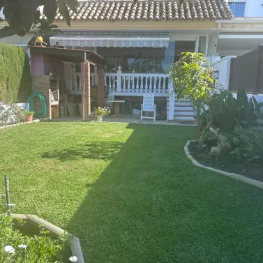 Venta de adosado en Estepona