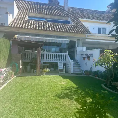 Venta de adosado en Estepona