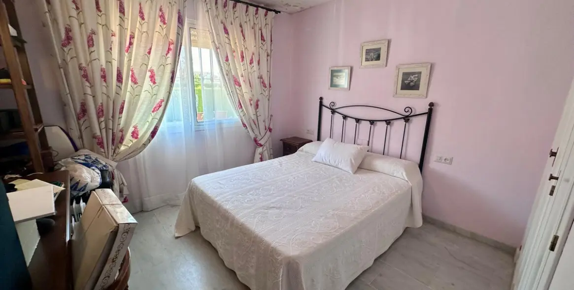 Продажа таунхауса в Estepona 28