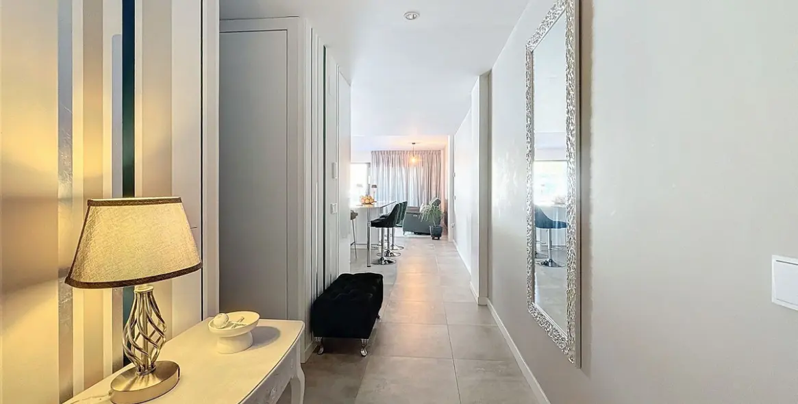 Продажа апартаментов на первом этаже в Estepona 3