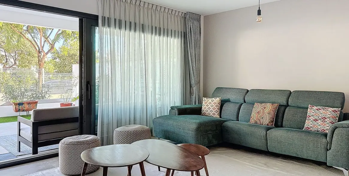 Продажа апартаментов на первом этаже в Estepona 4