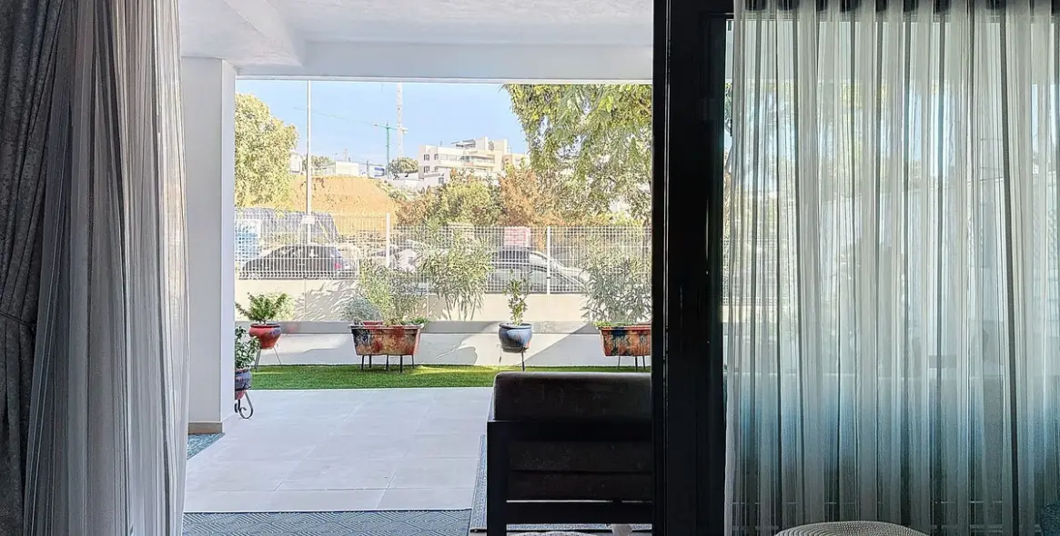 Продажа апартаментов на первом этаже в Estepona 8