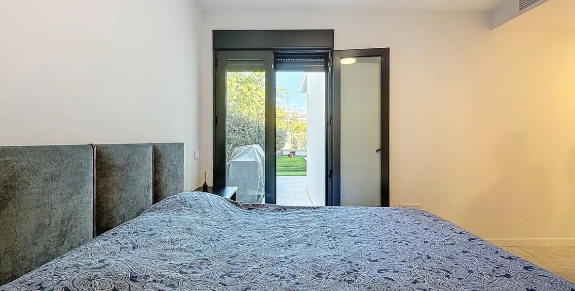 Продажа апартаментов на первом этаже в Estepona 17