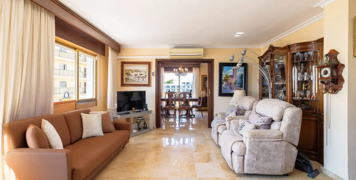 Sale of middle floor apartment in Benalmadena 7