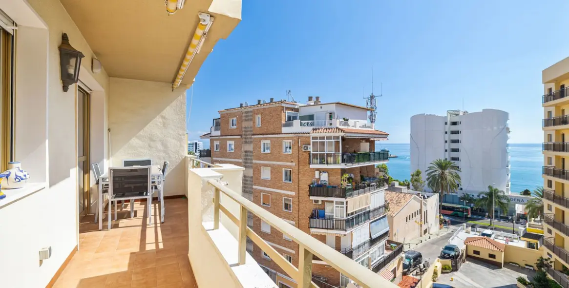 Sale of middle floor apartment in Benalmadena 8