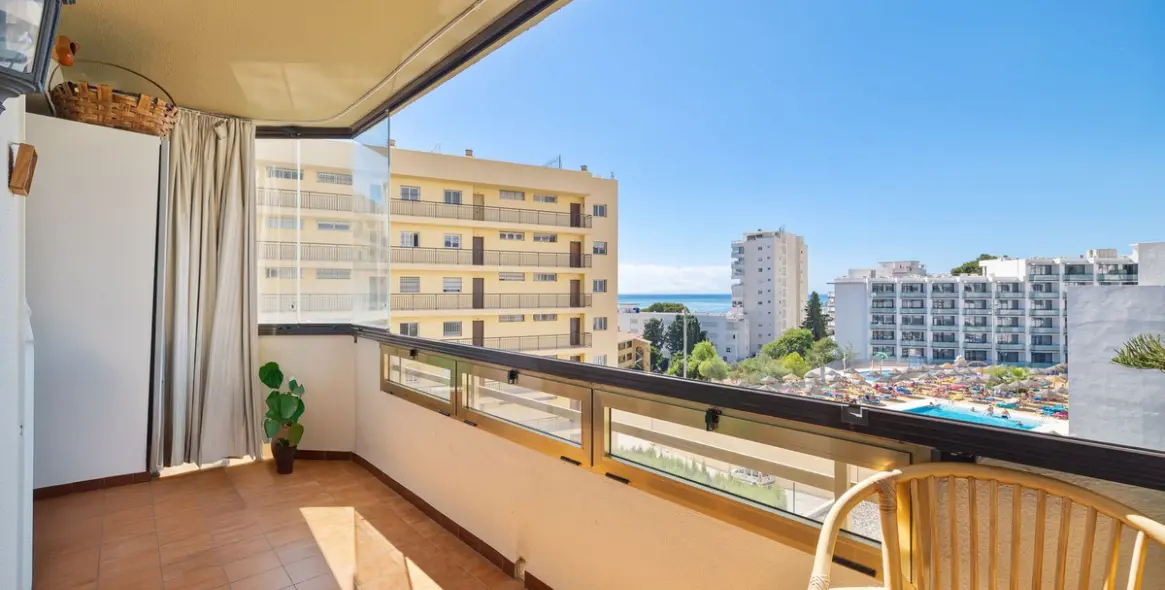 Sale of middle floor apartment in Benalmadena 10