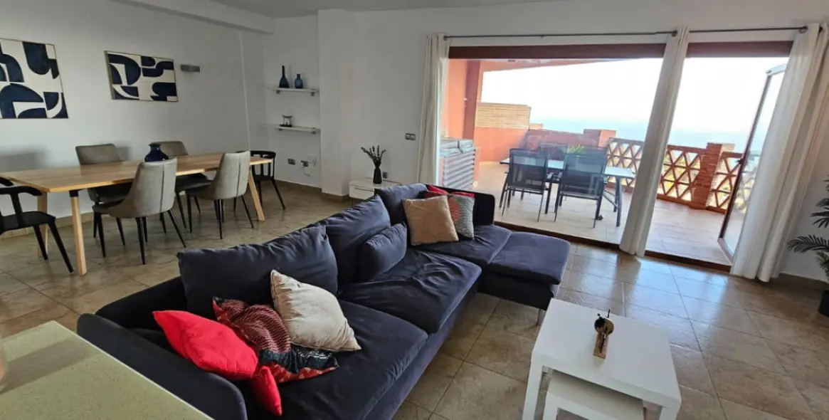 Продажа пентхауса в Higueron 5