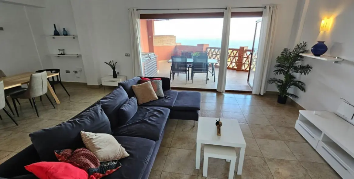 Продажа пентхауса в Higueron 8