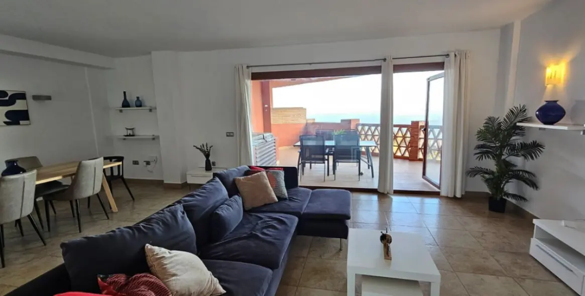 Продажа пентхауса в Higueron 9