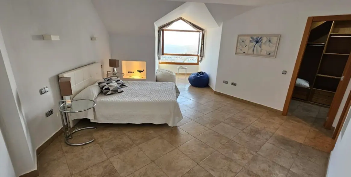 Продажа пентхауса в Higueron 23