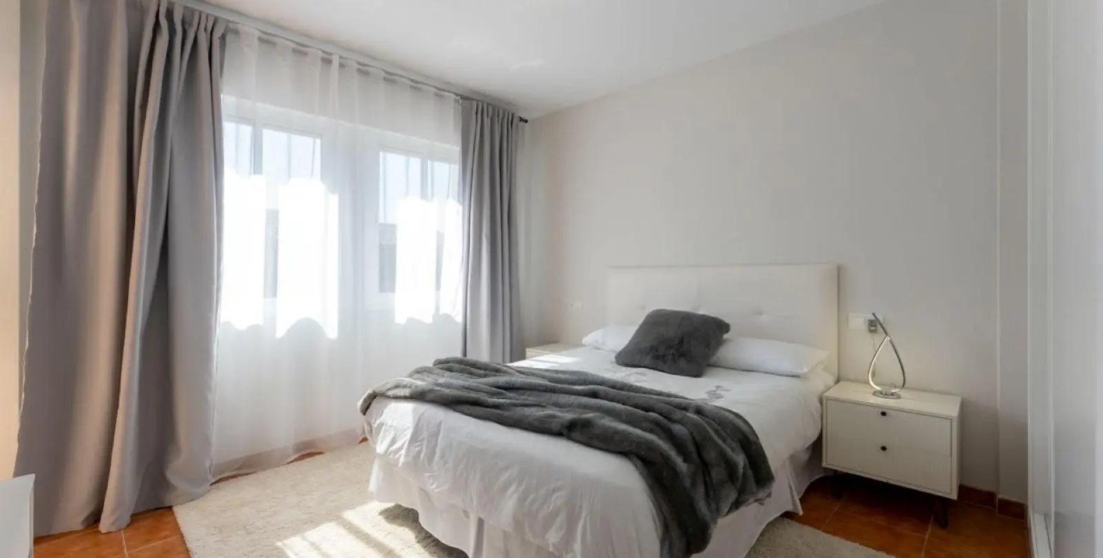 Продажа дома на две семьи в Artola 18