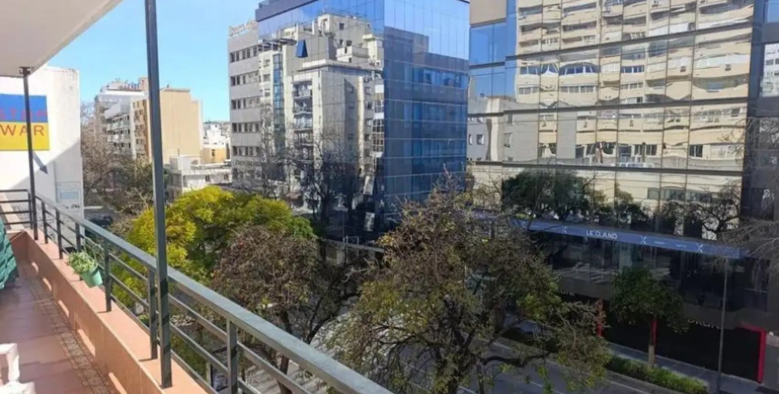 Venta de apartamento en planta media en Marbella 1