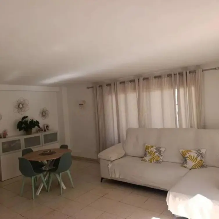 Venta de apartamento en planta media en Marbella