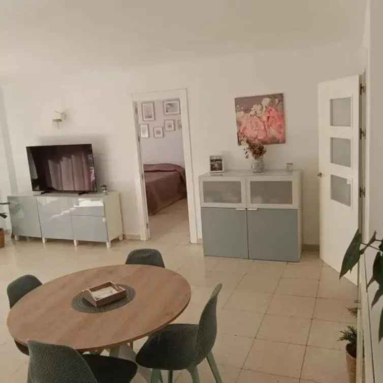 Venta de apartamento en planta media en Marbella