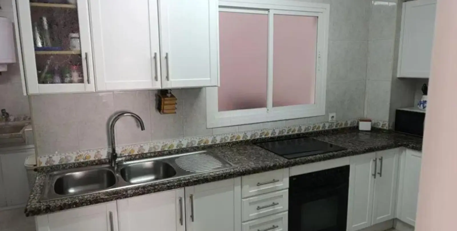 Venta de apartamento en planta media en Marbella 7