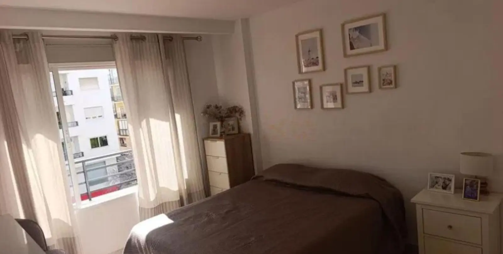 Venta de apartamento en planta media en Marbella 10