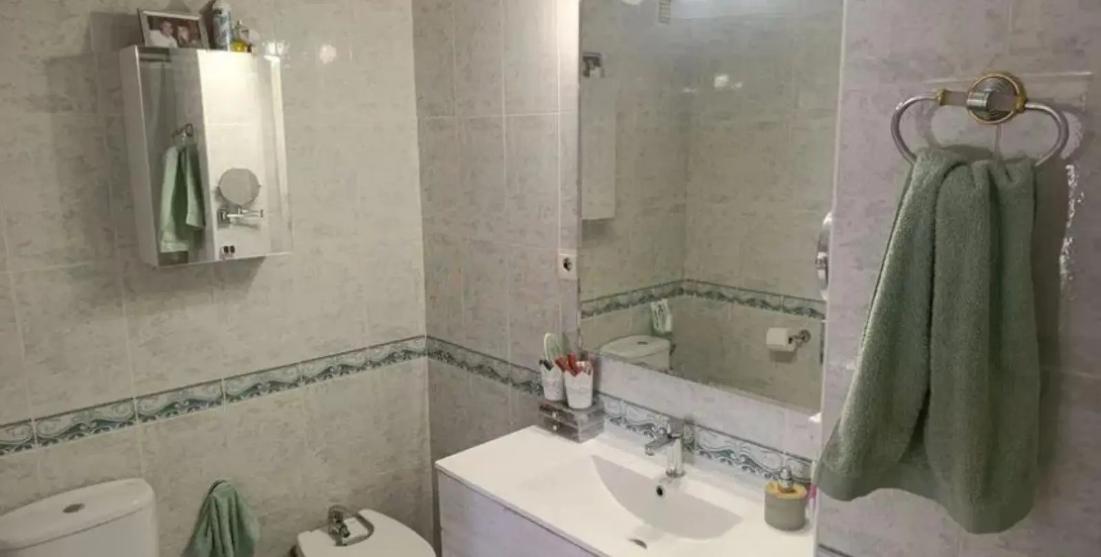 Venta de apartamento en planta media en Marbella 13
