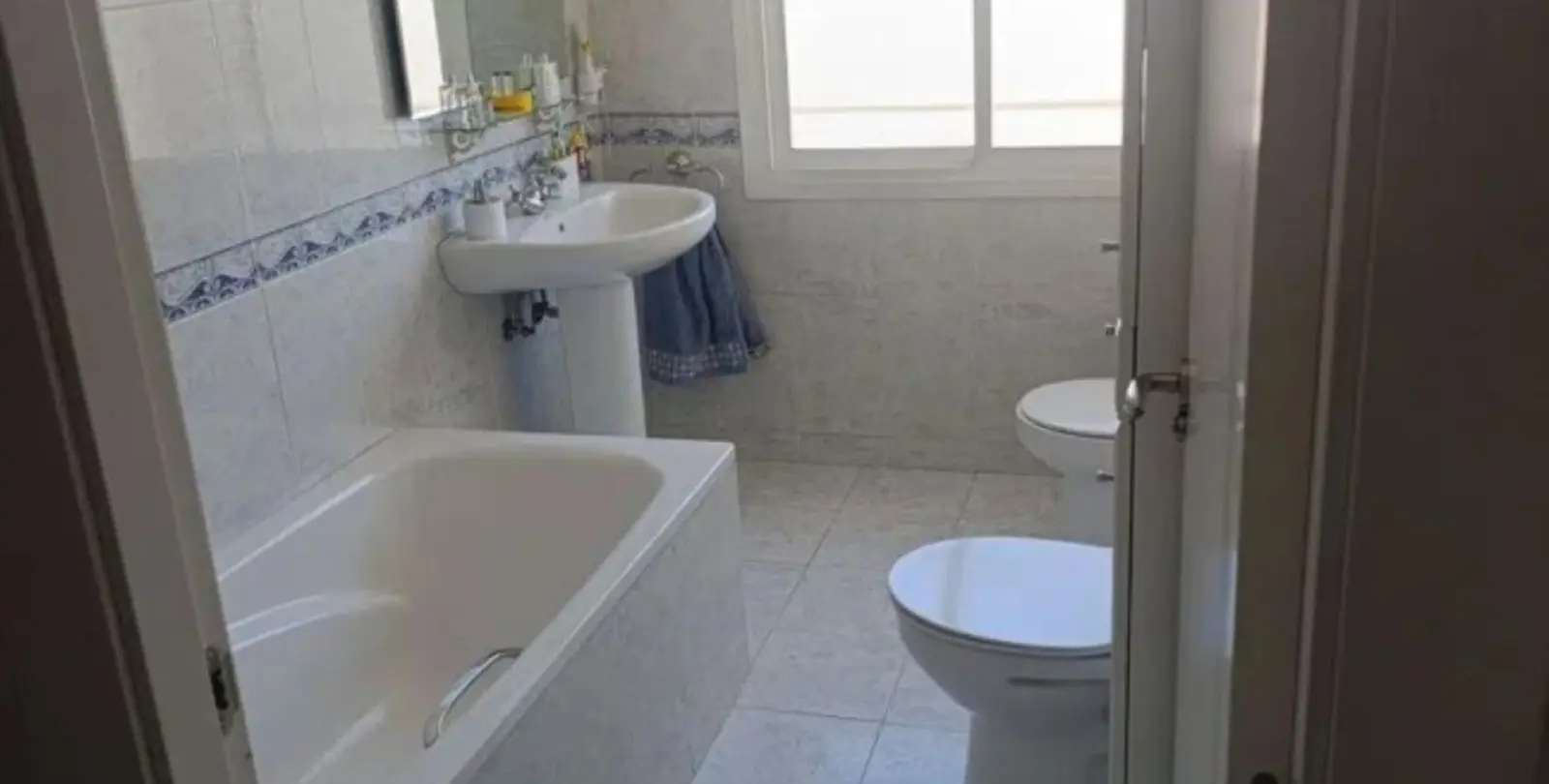 Venta de apartamento en planta media en Marbella 20