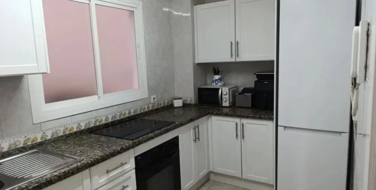 Venta de apartamento en planta media en Marbella 32