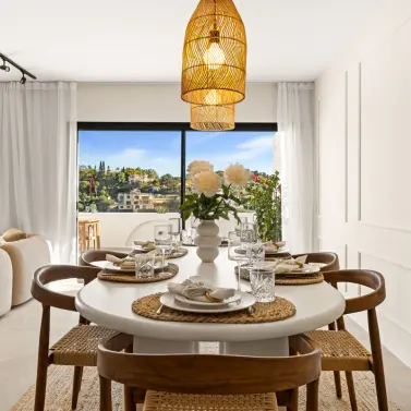 Sale of middle floor apartment in La Quinta