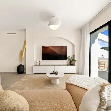 Sale of middle floor apartment in La Quinta