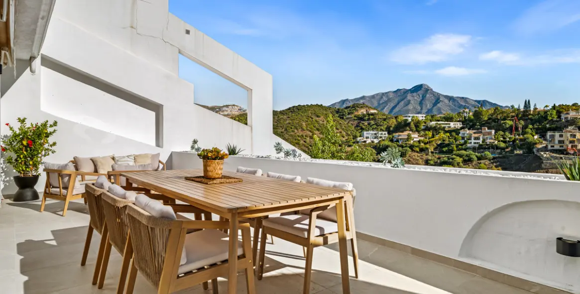 Продажа апартаментов на среднем этаже в La Quinta 30