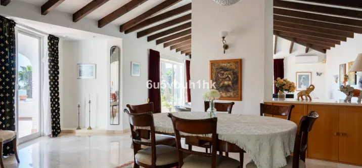 Venta de villa independiente en Calahonda 2