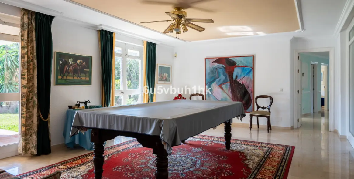 Venta de villa independiente en Calahonda 19