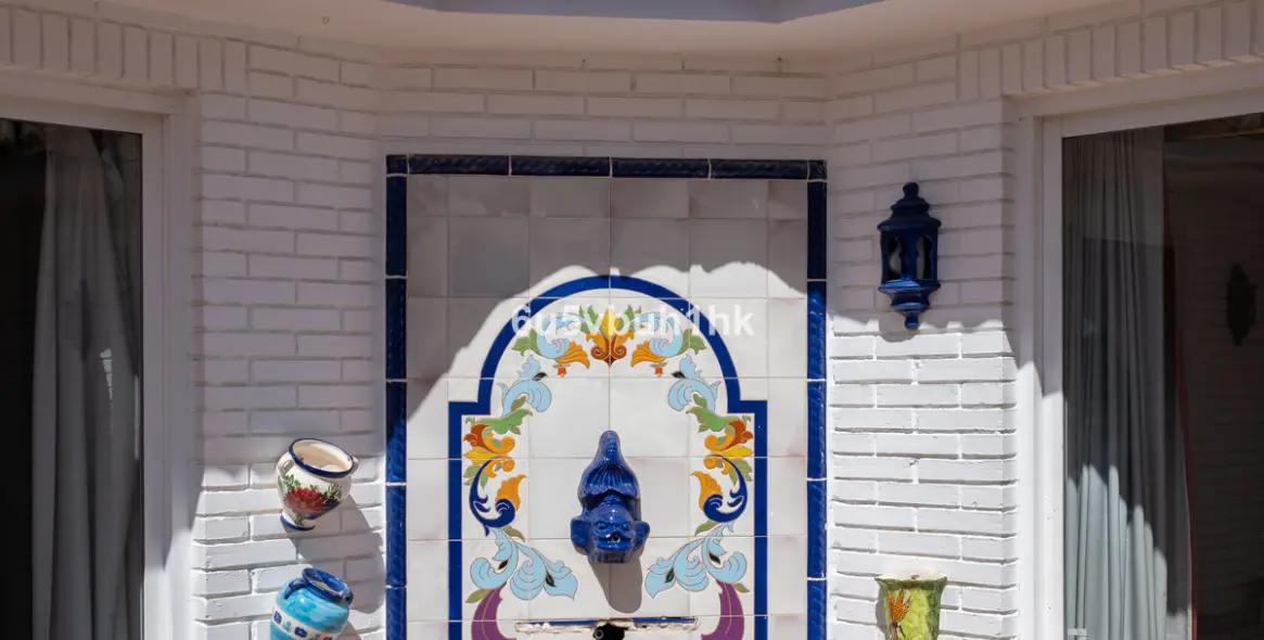 Sale of detached villa in Calahonda 29