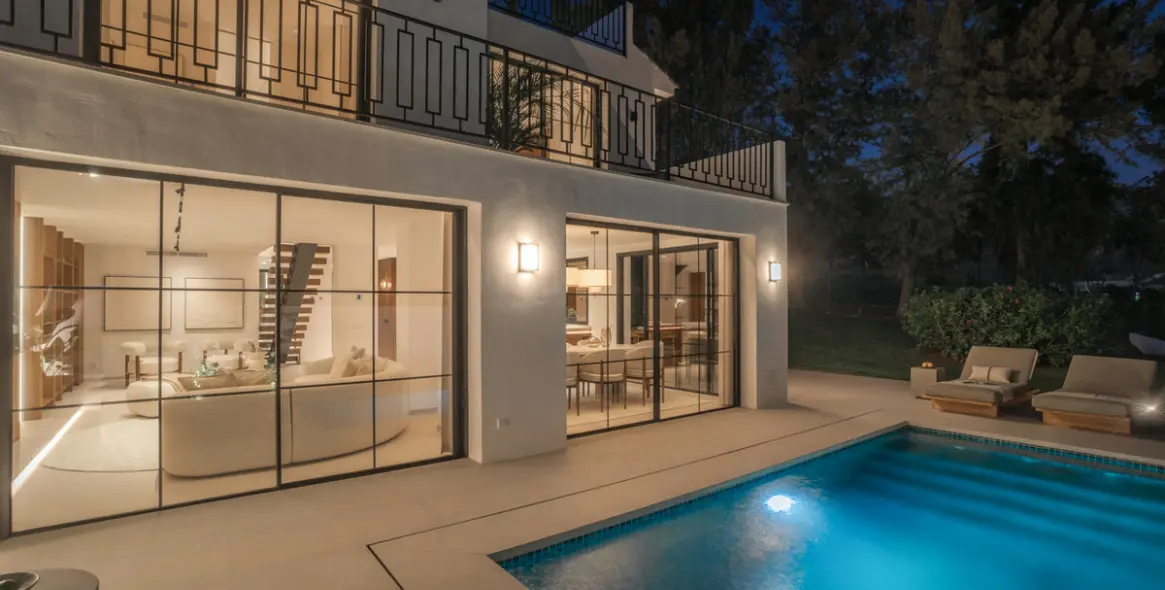 Venta de casa pareada en Nueva Andalucía 1