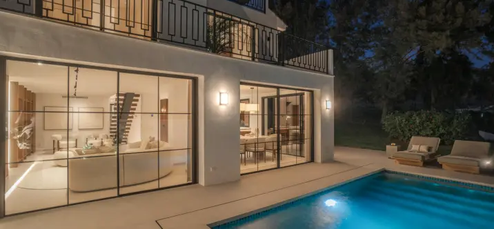 Venta de casa pareada en Nueva Andalucía 0