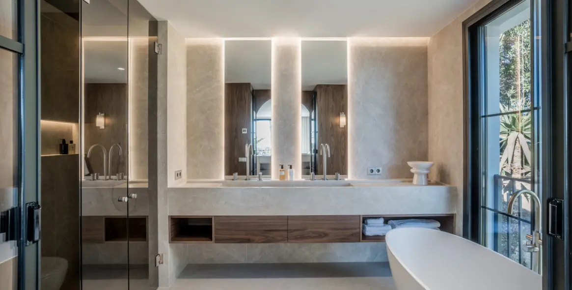 Venta de casa pareada en Nueva Andalucía 6