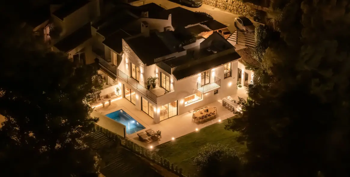 Venta de casa pareada en Nueva Andalucía 10