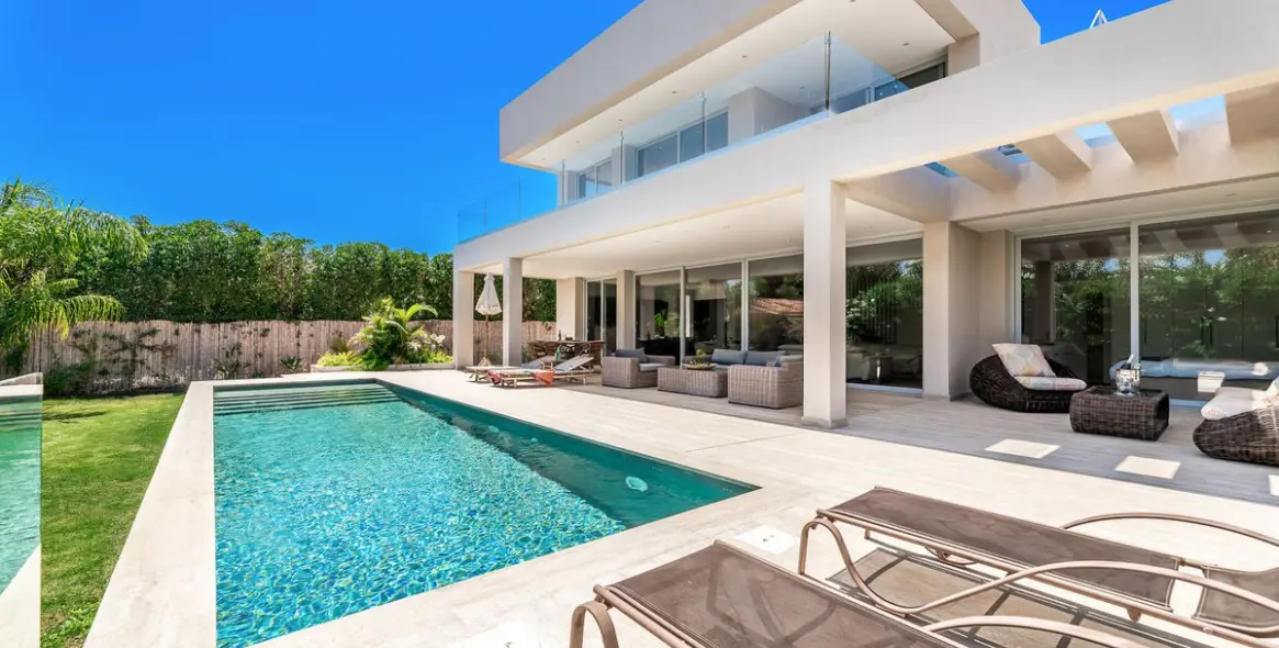 Venta de villa independiente en Marbella 2