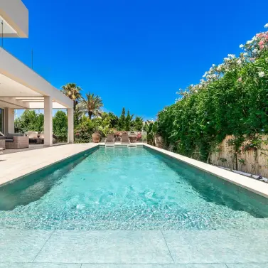 Venta de villa independiente en Marbella