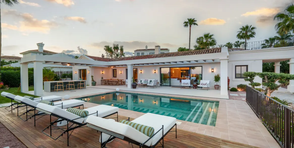 Venta de villa independiente en Nueva Andalucía 7