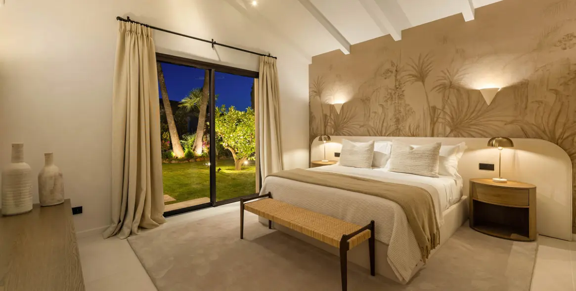 Venta de villa independiente en Nueva Andalucía 17