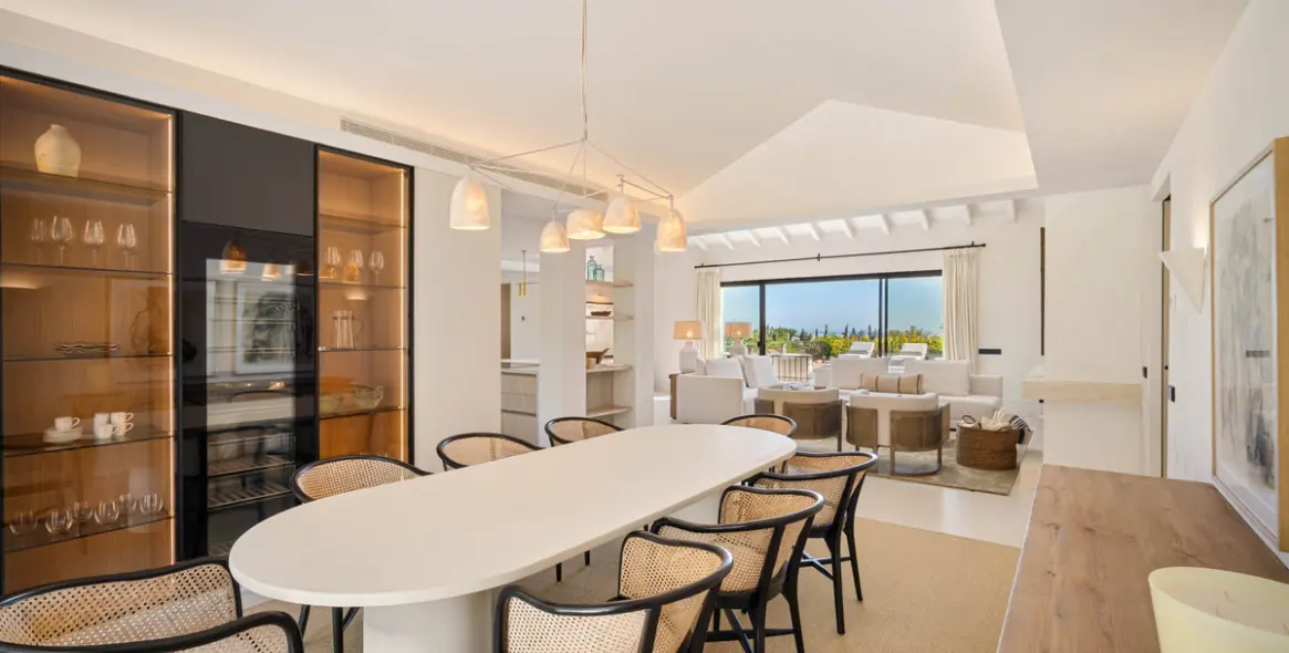 Venta de villa independiente en Nueva Andalucía 19