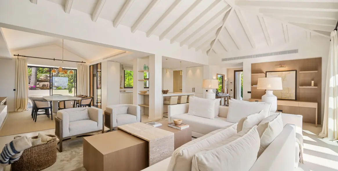 Sale of detached villa in Nueva Andalucía 27