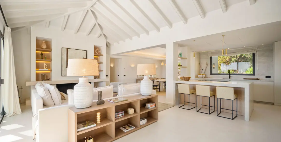 Sale of detached villa in Nueva Andalucía 36