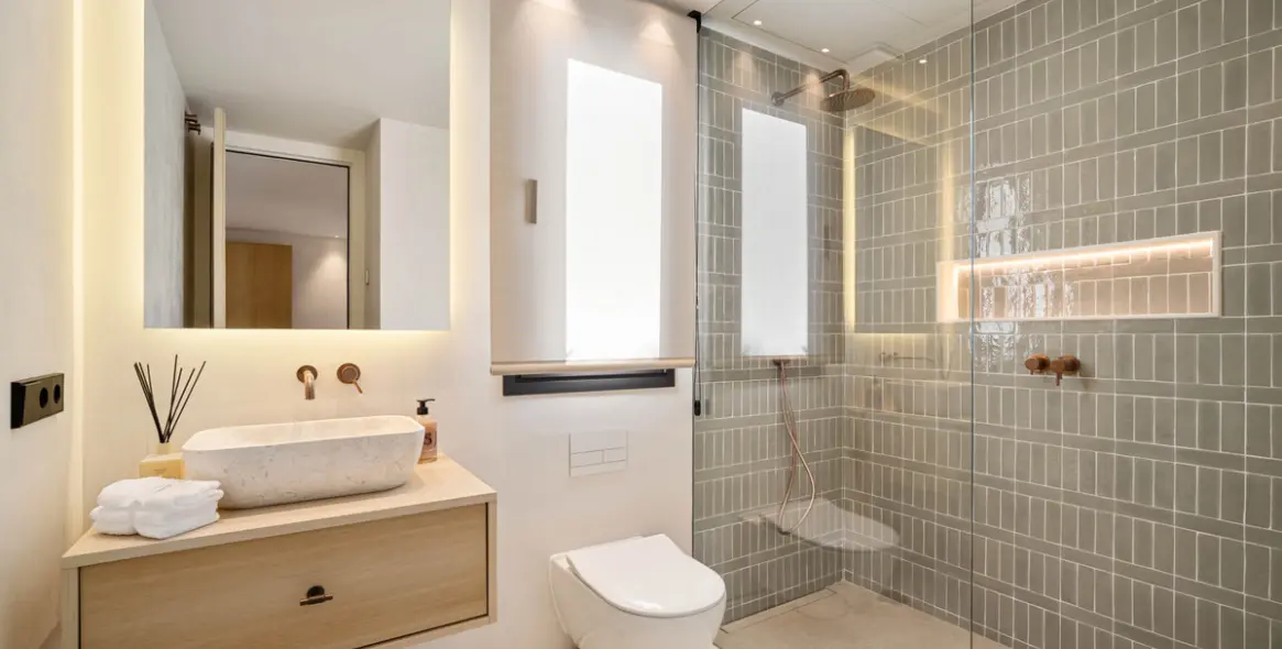 Sale of detached villa in Nueva Andalucía 52