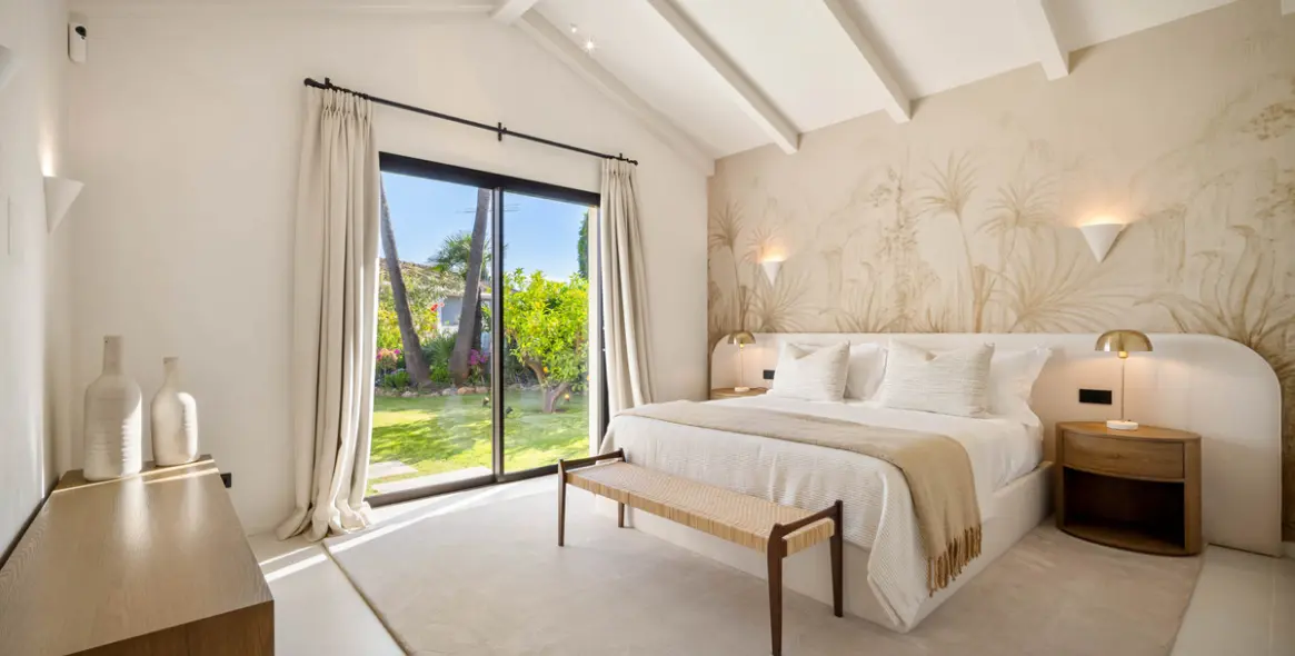 Sale of detached villa in Nueva Andalucía 53