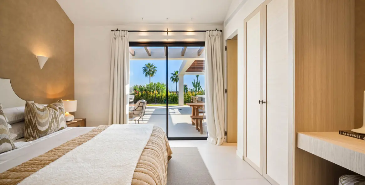 Sale of detached villa in Nueva Andalucía 55