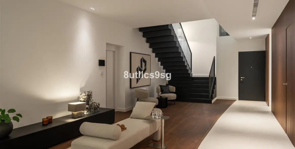 Venta de casa pareada en Sierra Blanca 12