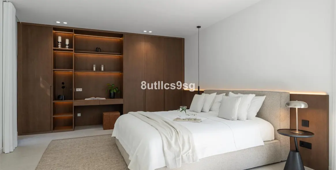 Venta de casa pareada en Sierra Blanca 13