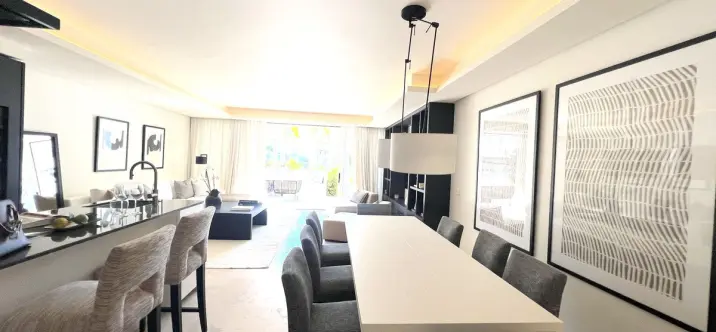 Venta de apartamento en planta baja en The Golden Mile 2