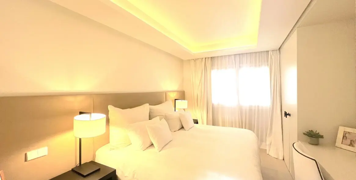 Venta de apartamento en planta baja en The Golden Mile 10